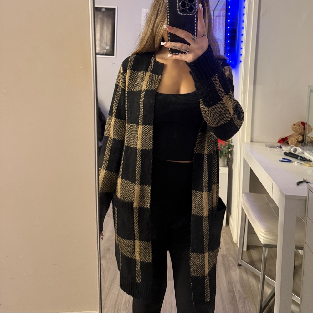 Fashion Nova Black and Tan Cardigan Sweater Oversized Plaid